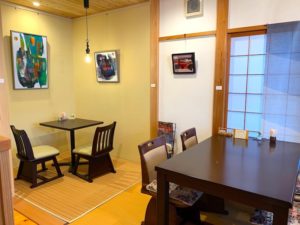 和の雰囲気を感じる店内