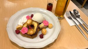 くるま麩のフレンチトーストと加賀棒茶