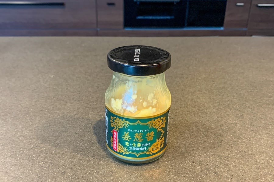 業務スーパーで買える姜葱醤(ジャンツォンジャン)